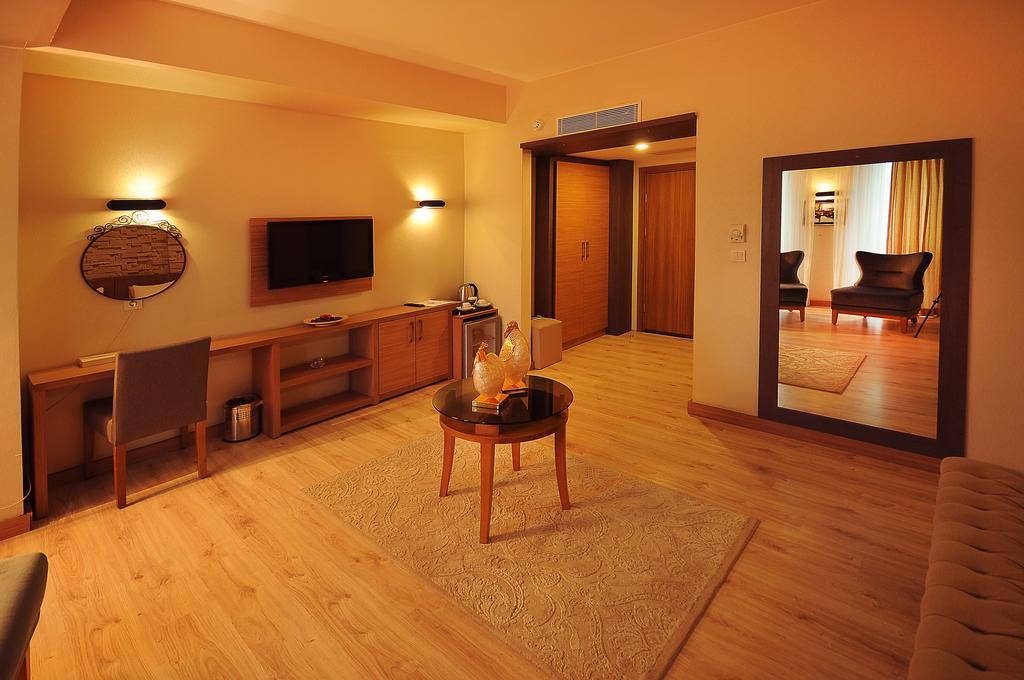 Imperial Park Hotel Izmit Zimmer foto