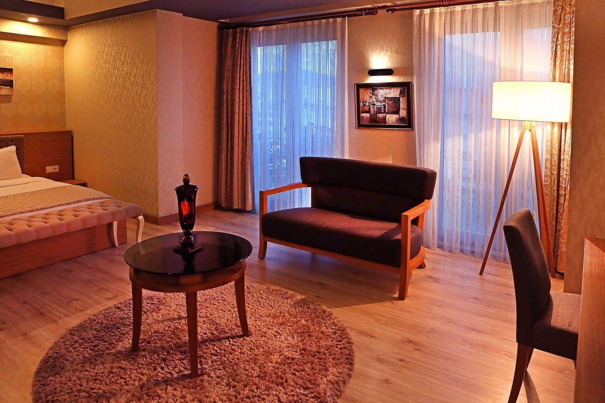 Imperial Park Hotel Izmit Exterior foto